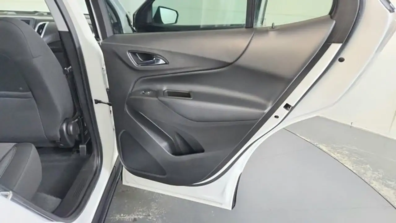 Chevrolet Equinox снимка Chevrolet Equinox