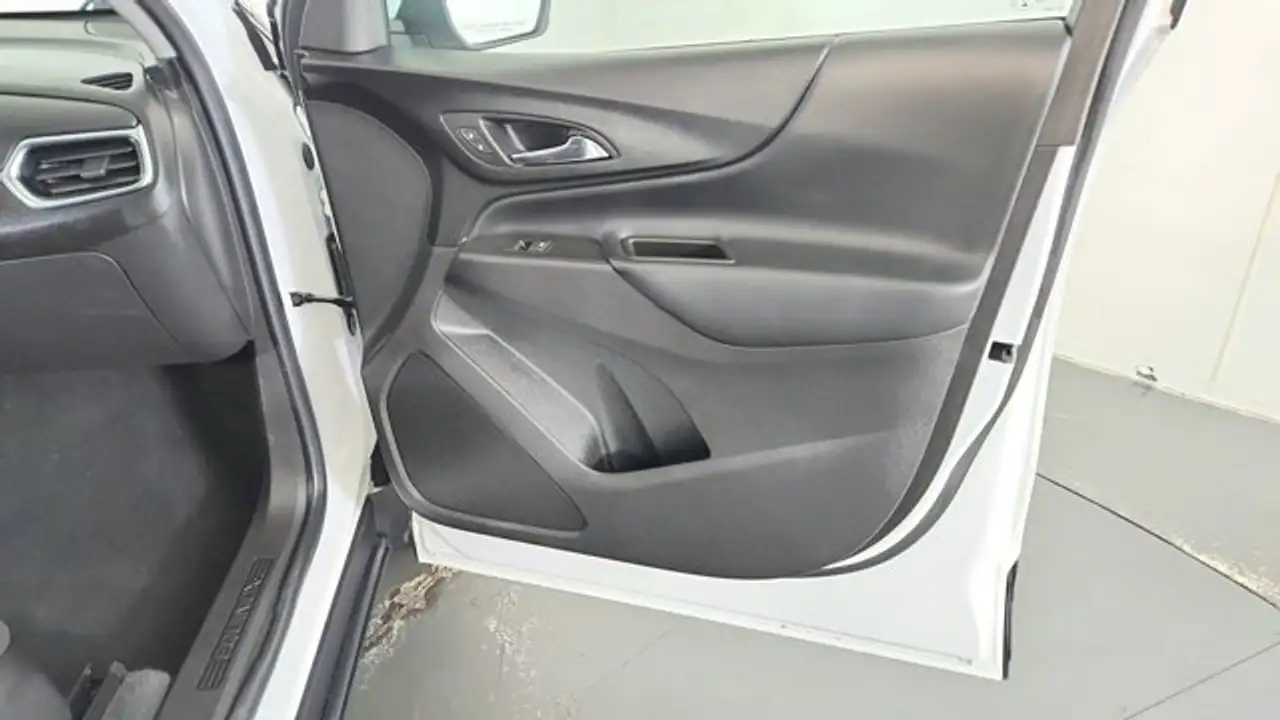 Chevrolet Equinox снимка Chevrolet Equinox