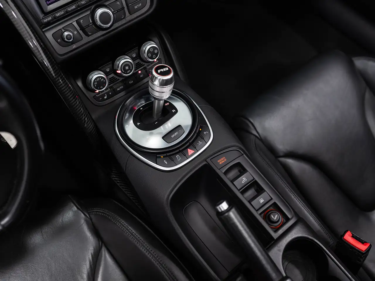 Audi R8 photo Audi R8