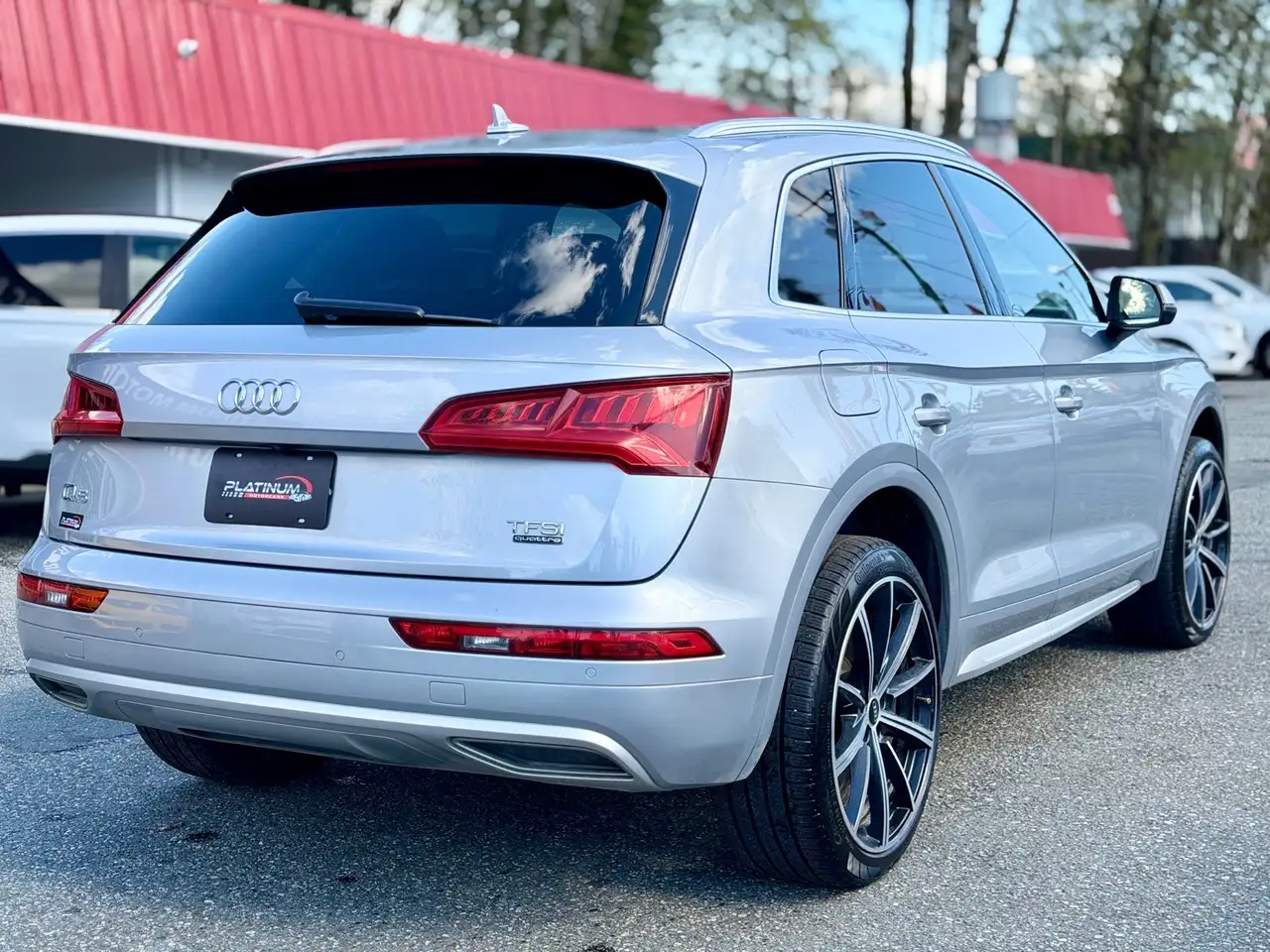 Audi Q5 снимка Audi Q5