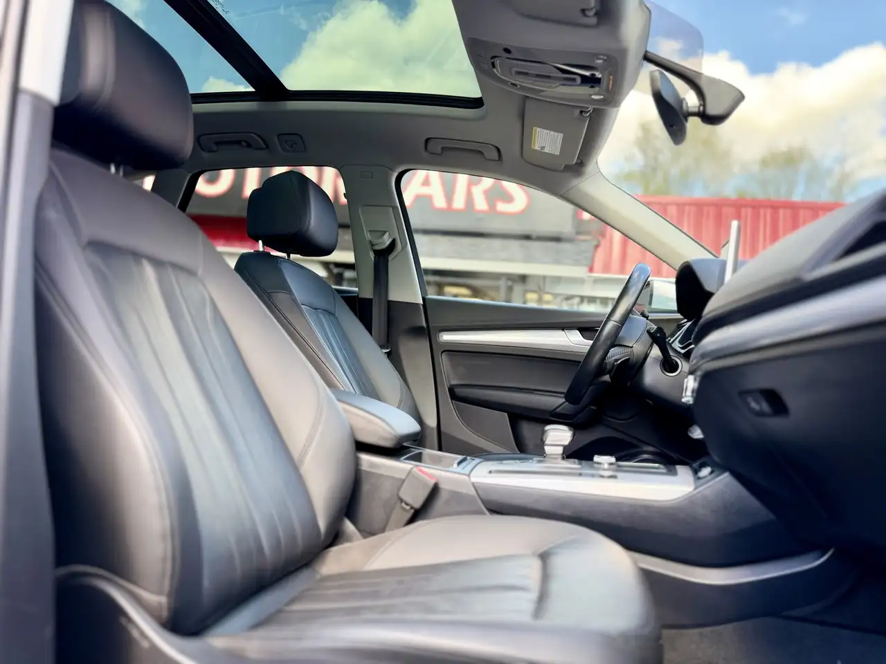 Audi Q5 снимка Audi Q5