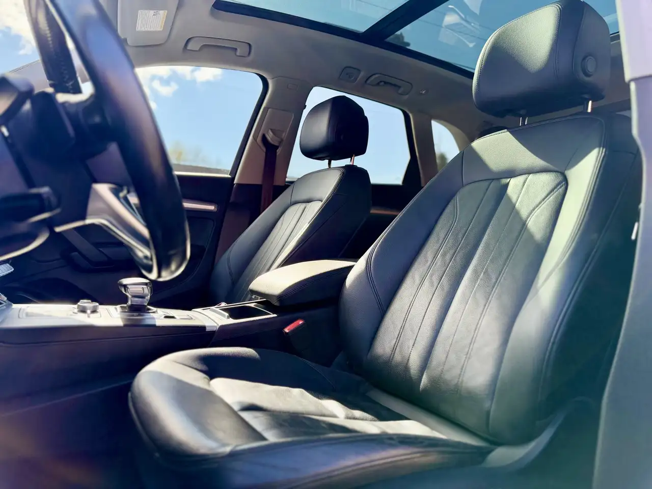 Audi Q5 снимка Audi Q5