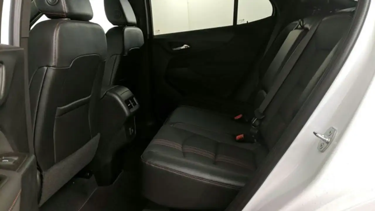 Chevrolet Equinox снимка Chevrolet Equinox