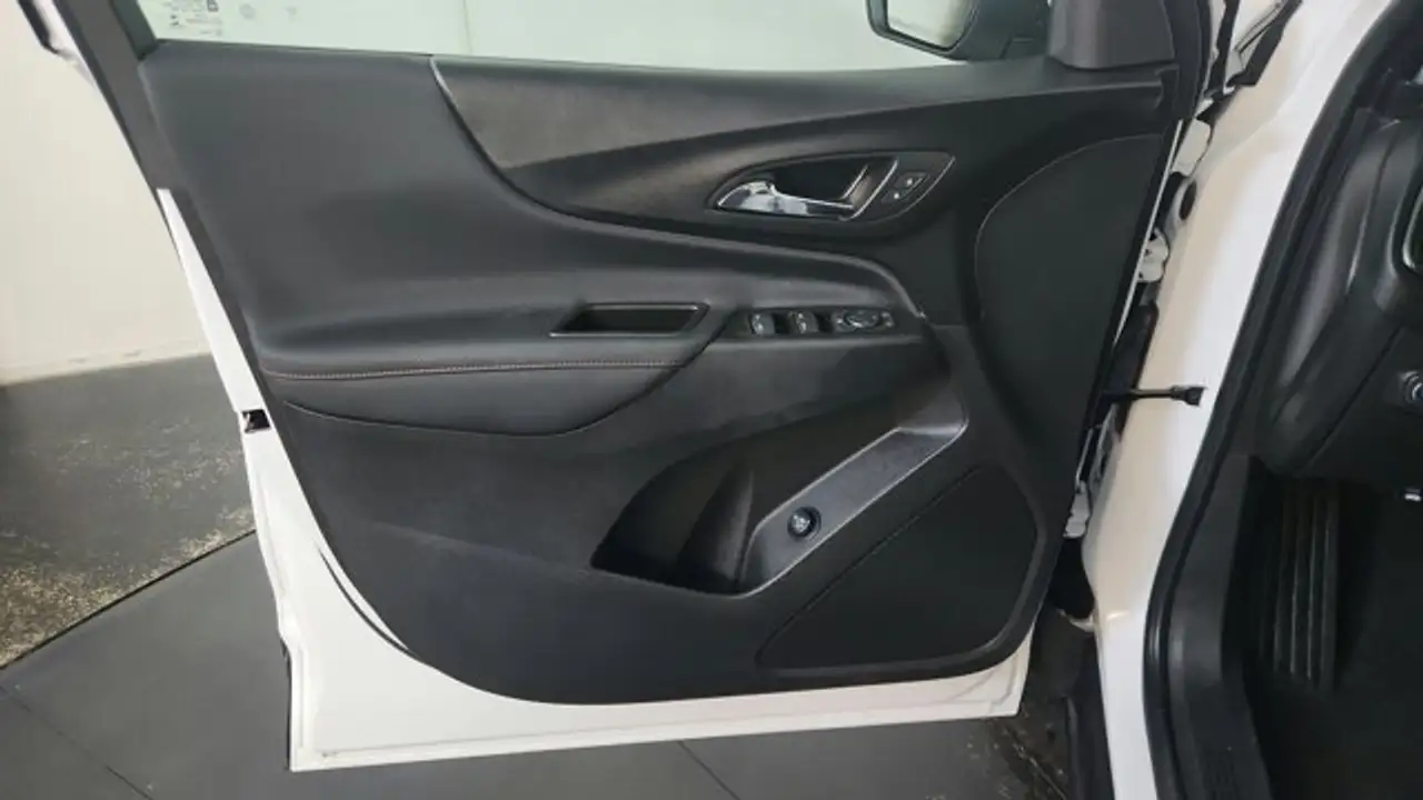 Chevrolet Equinox снимка Chevrolet Equinox