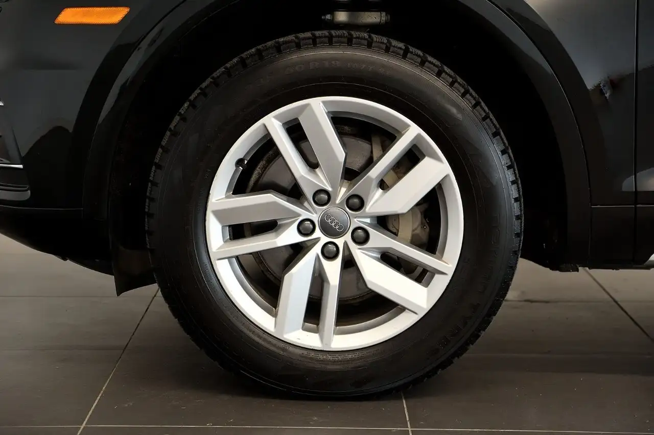 Audi Q5 снимка Audi Q5