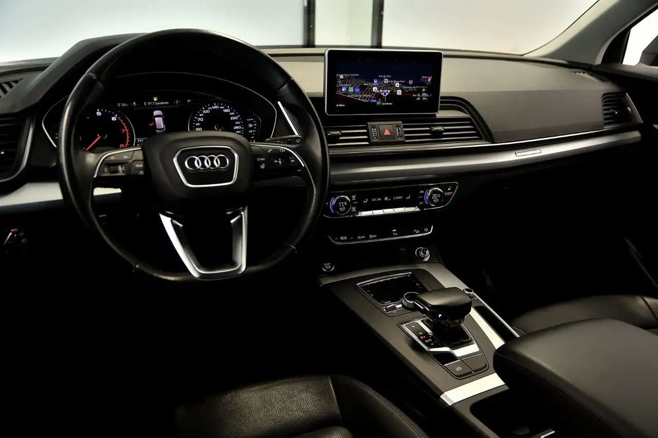 Audi Q5 снимка Audi Q5