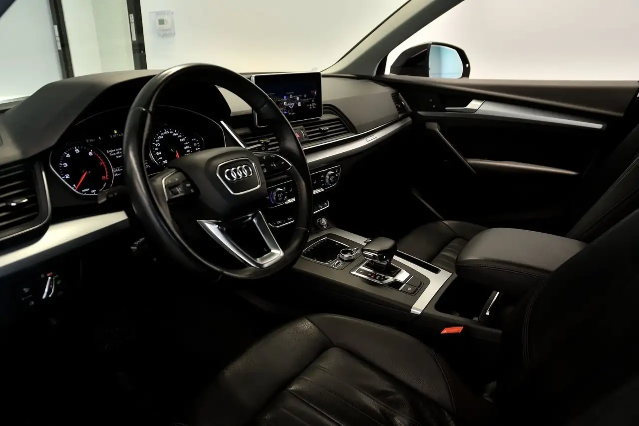 Audi Q5 снимка Audi Q5