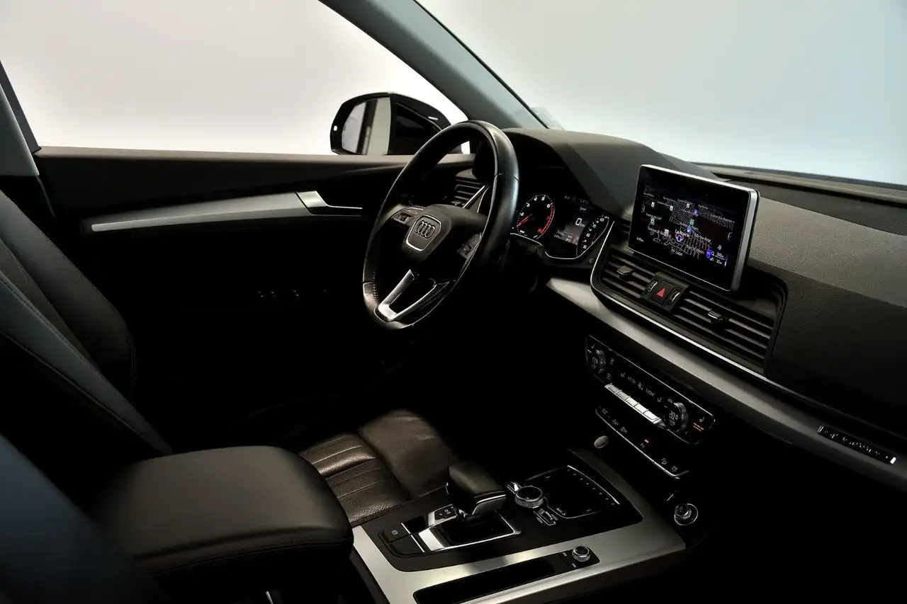Audi Q5 снимка Audi Q5