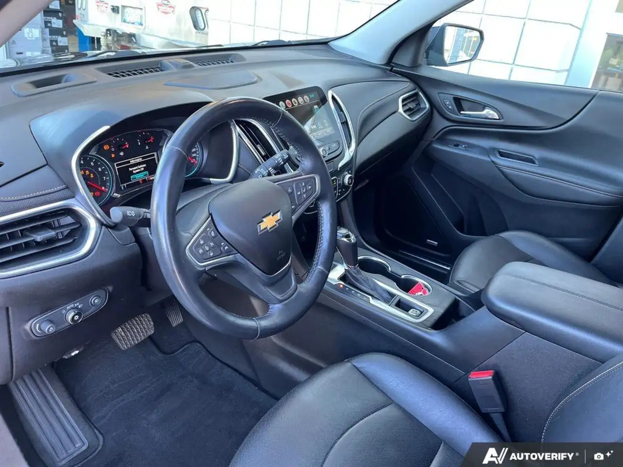 Chevrolet Equinox снимка Chevrolet Equinox