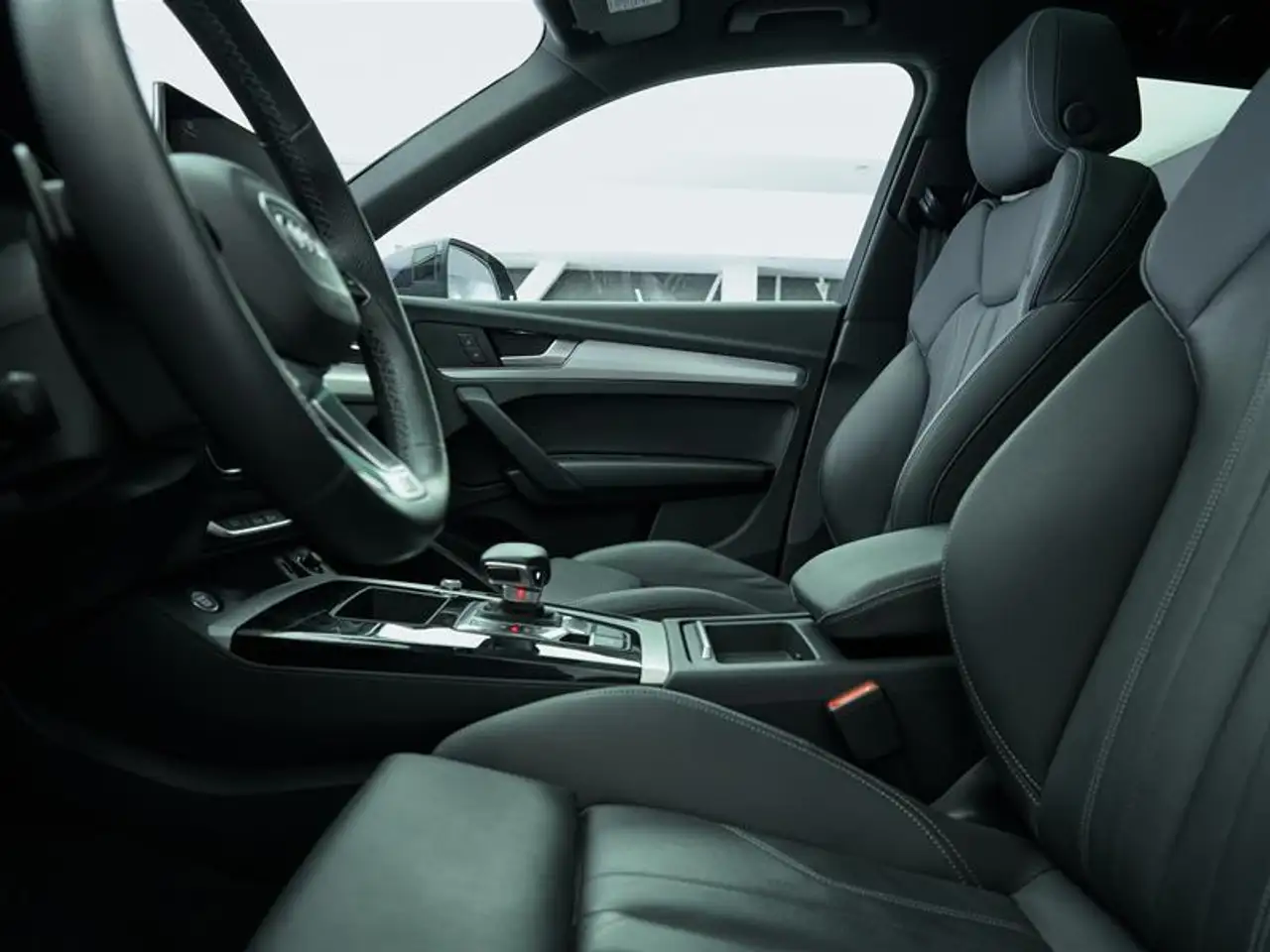 Audi Q5 снимка Audi Q5