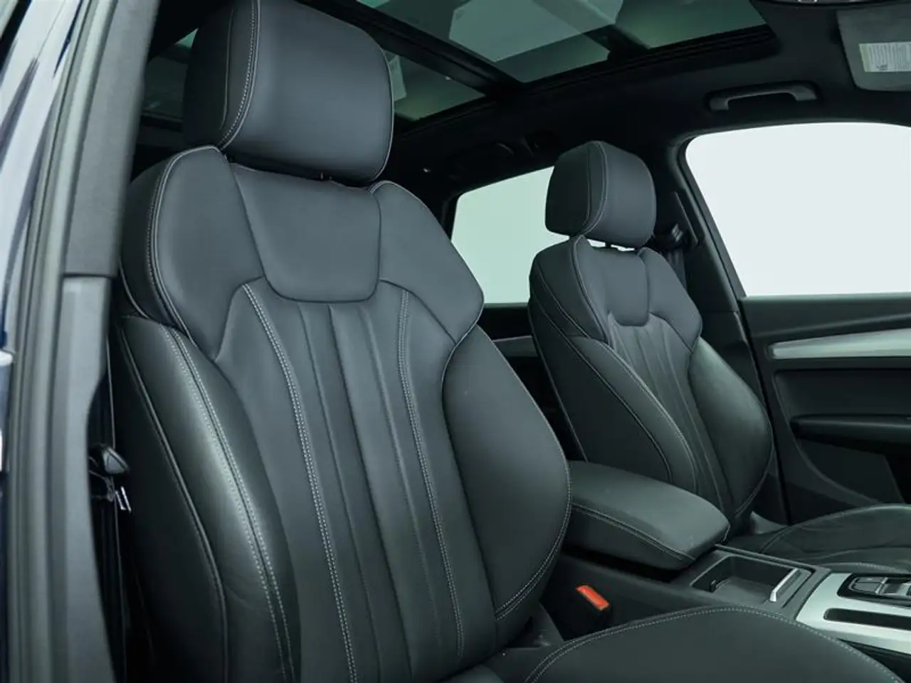 Audi Q5 снимка Audi Q5