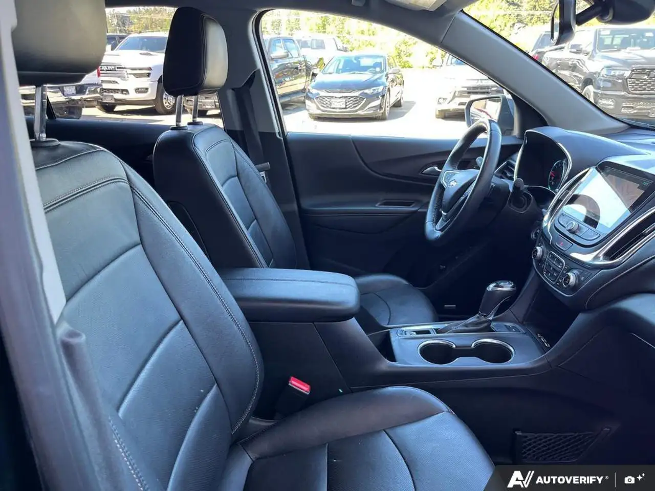Chevrolet Equinox снимка Chevrolet Equinox