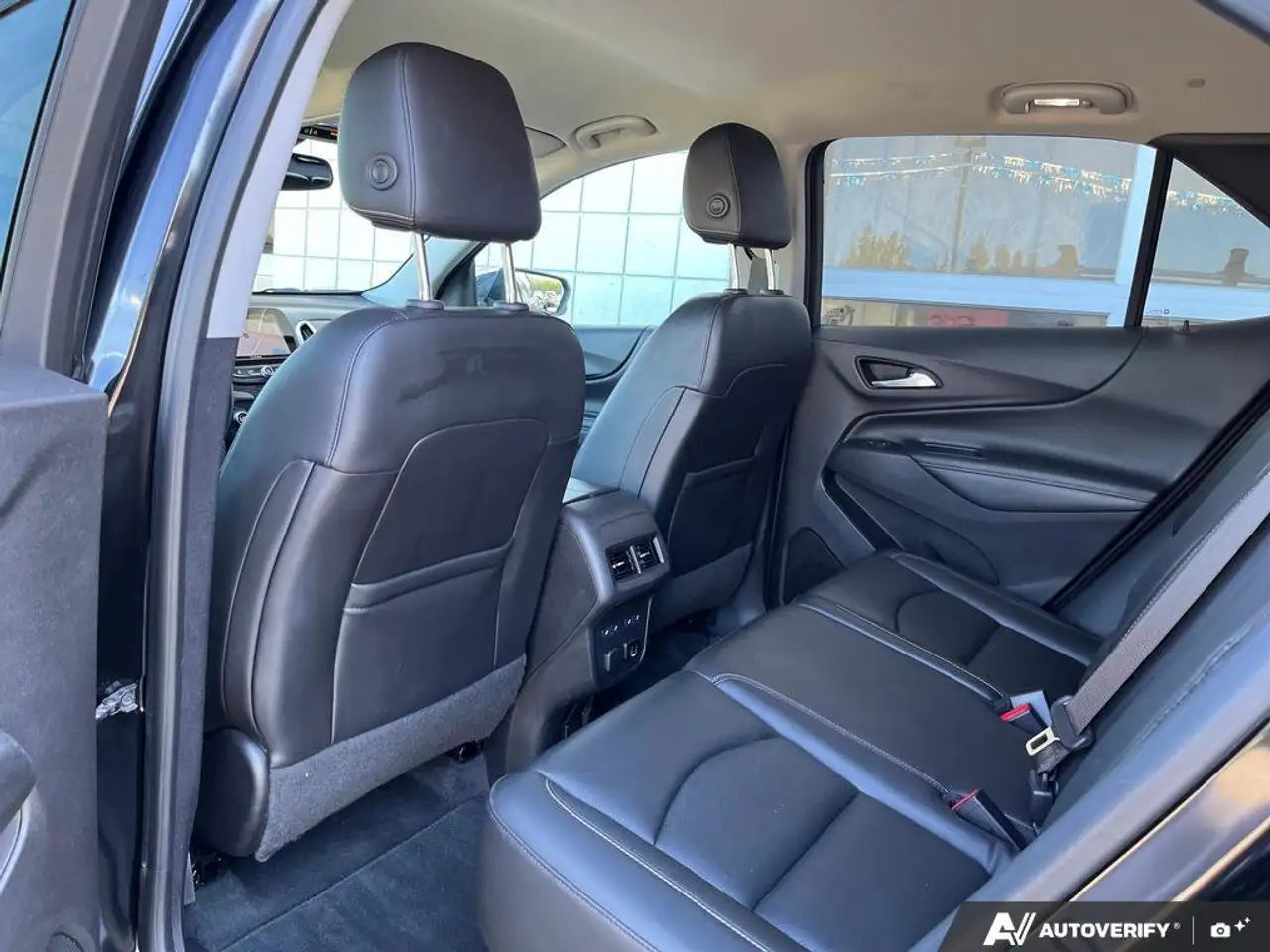Chevrolet Equinox снимка Chevrolet Equinox