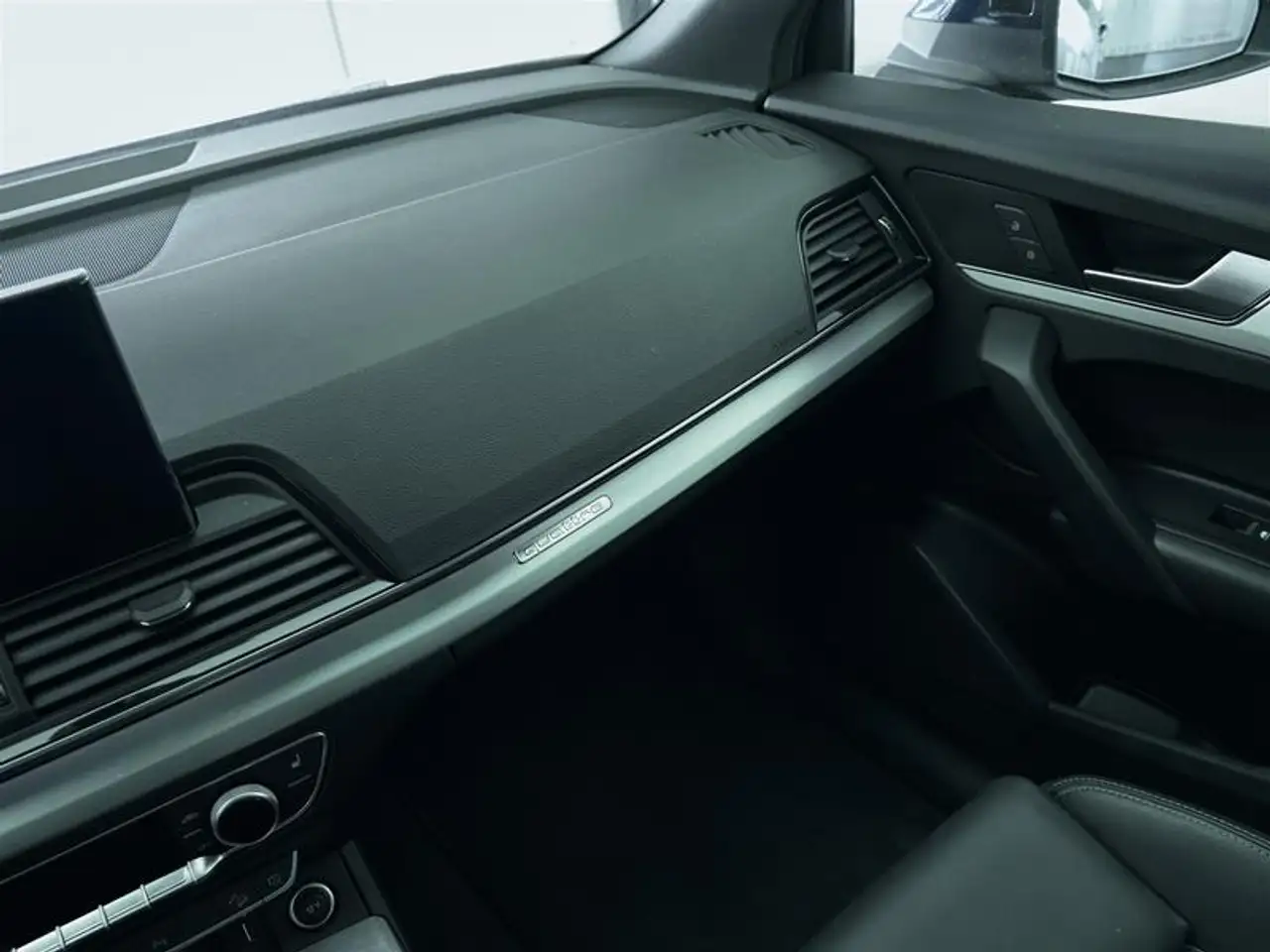 Audi Q5 снимка Audi Q5