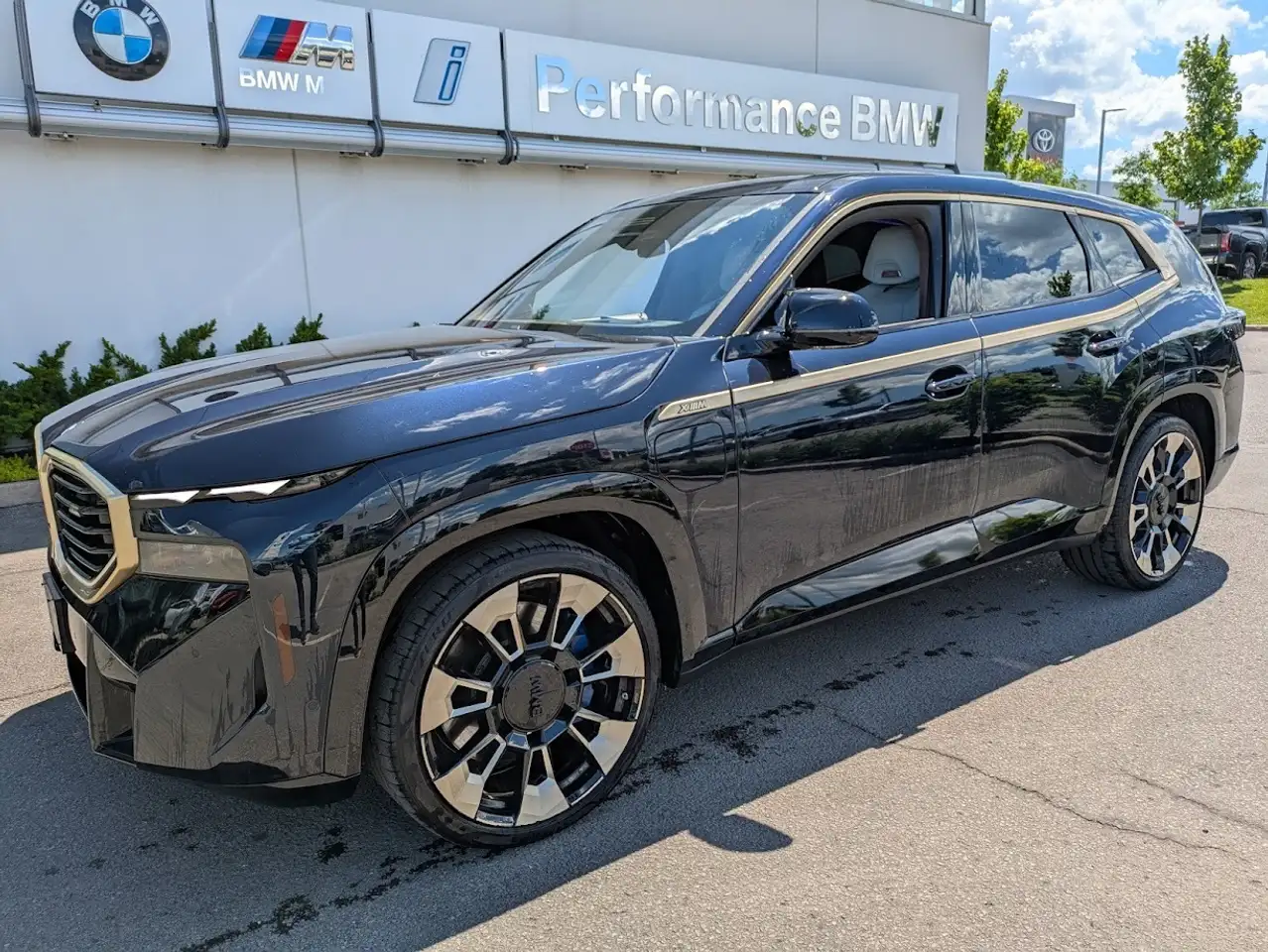 2023 BMW XM