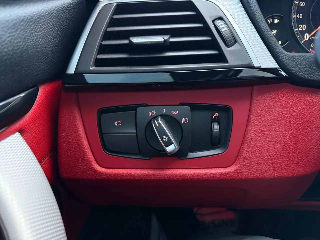 BMW 4 Series снимка BMW 4 Series