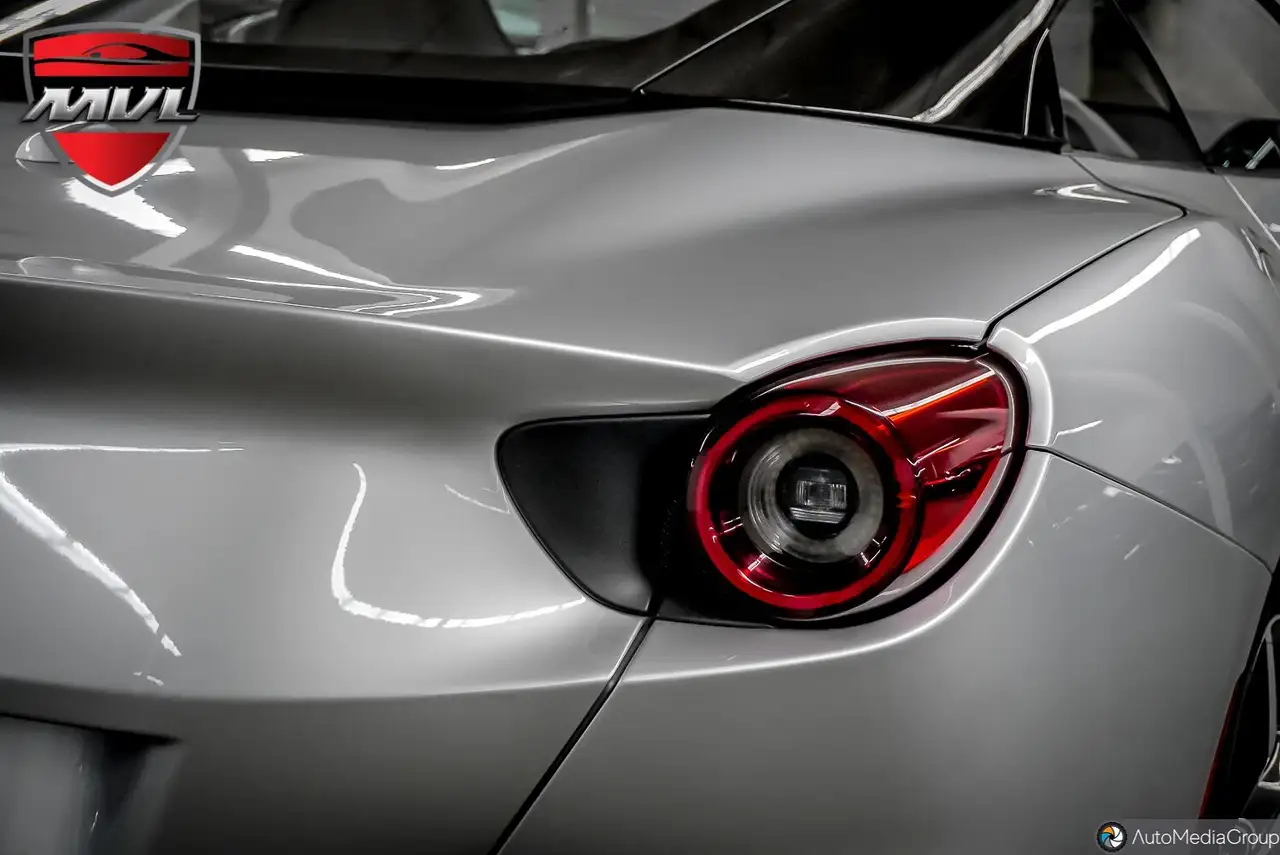 Ferrari Portofino снимка Ferrari Portofino