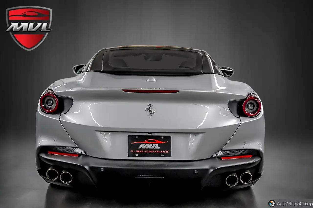 Ferrari Portofino снимка Ferrari Portofino