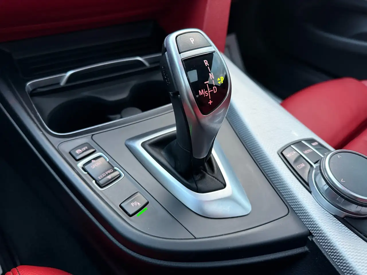 BMW 4 Series снимка BMW 4 Series