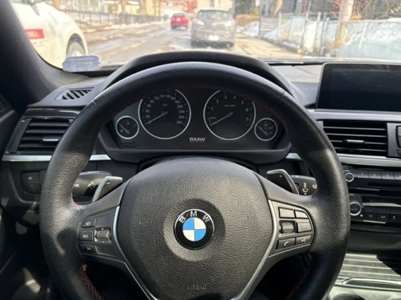 BMW 4 Series снимка BMW 4 Series
