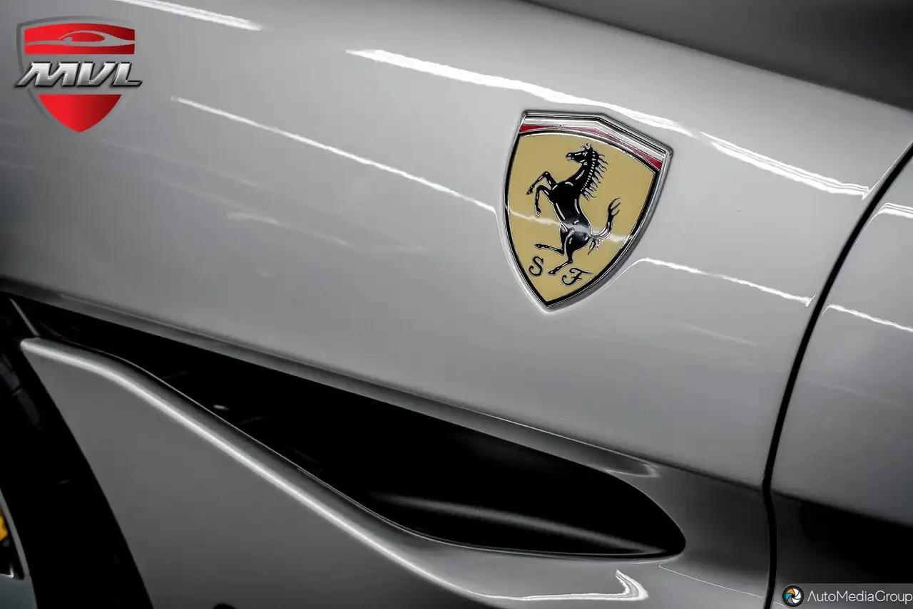 Ferrari Portofino снимка Ferrari Portofino