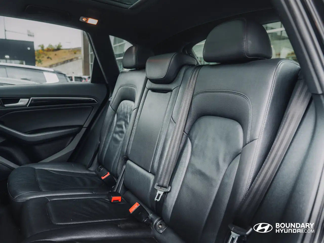 Audi Q5 снимка Audi Q5