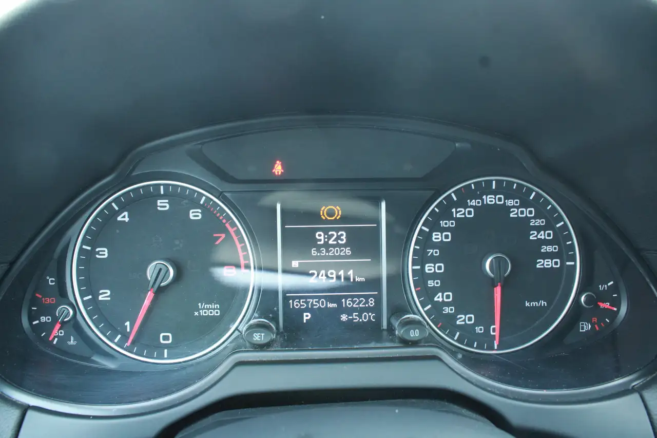 Audi Q5 снимка Audi Q5