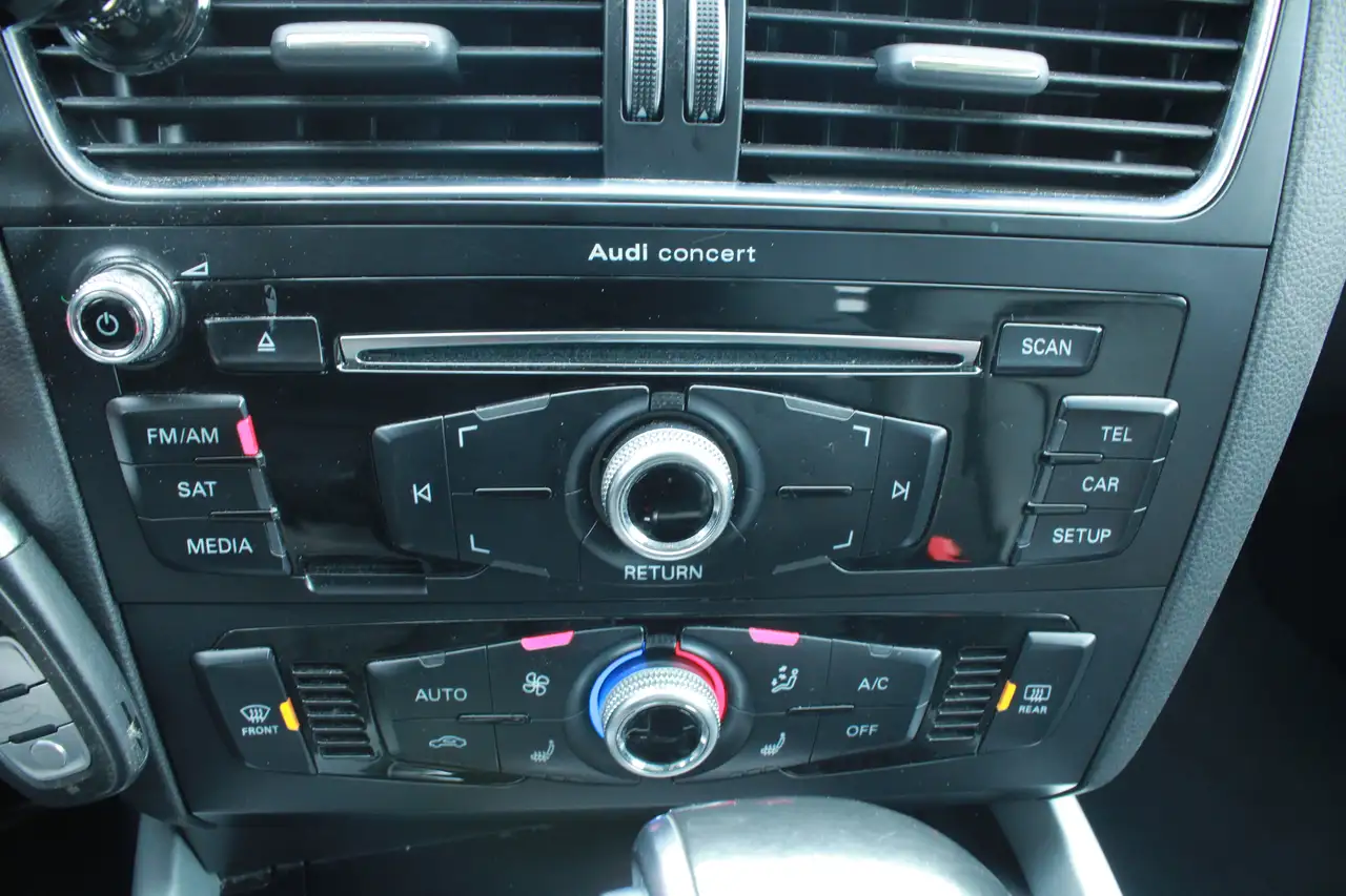 Audi Q5 снимка Audi Q5