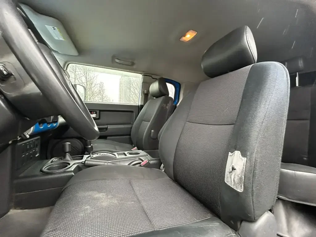 Toyota FJ Cruiser снимка Toyota FJ Cruiser