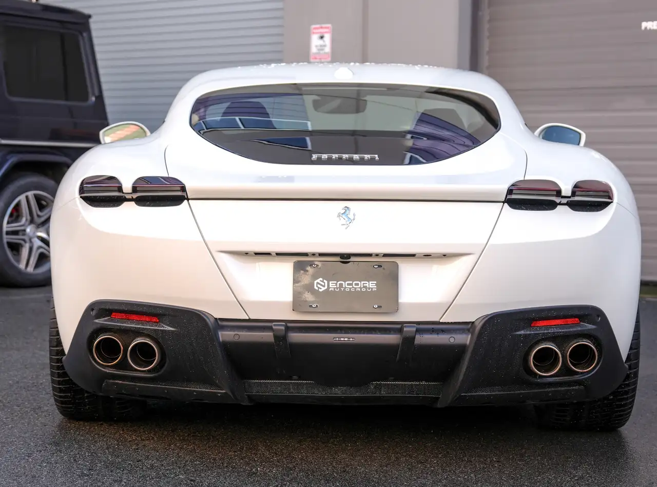 Ferrari Roma снимка Ferrari Roma