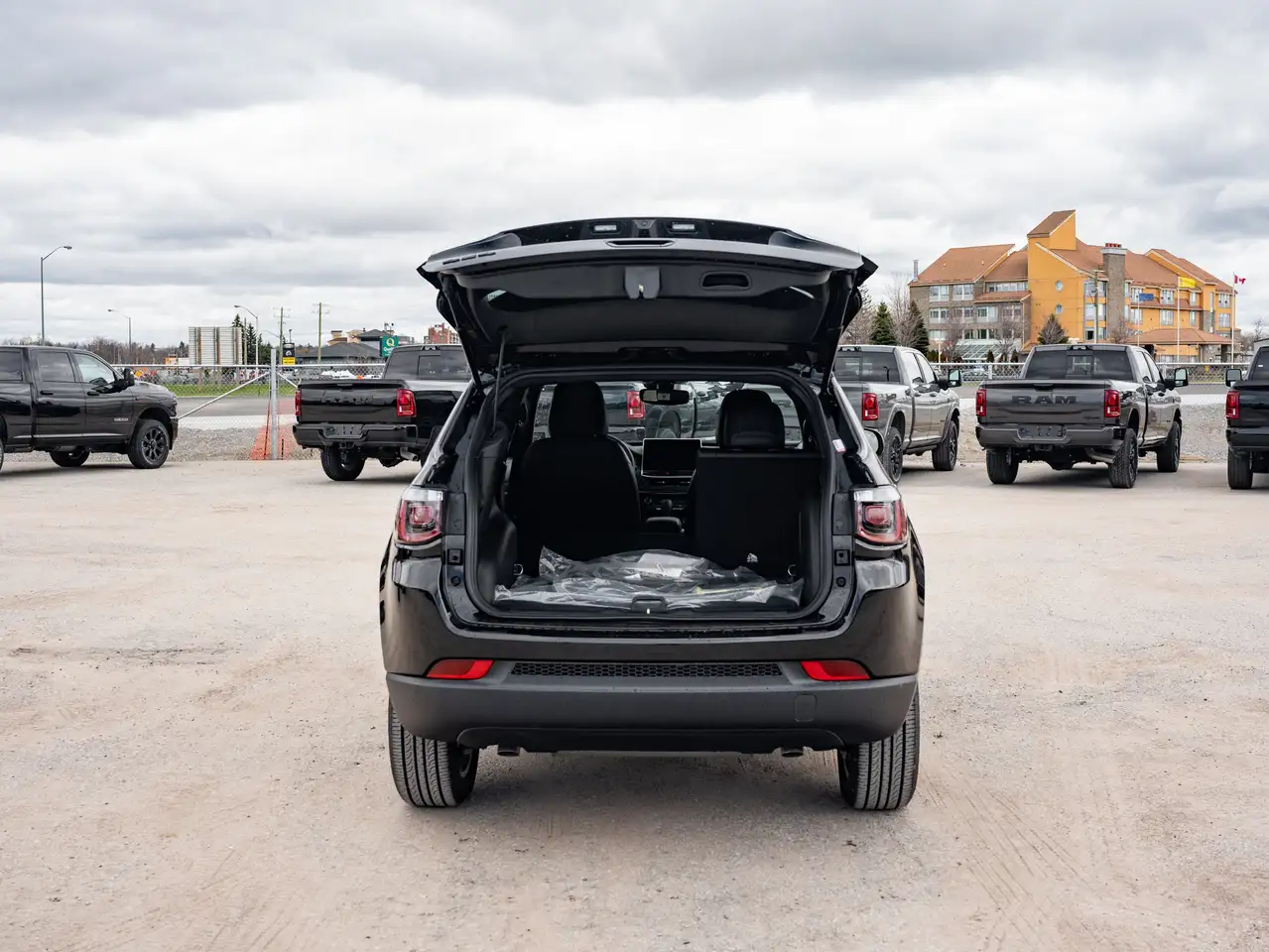 Jeep Compass photo Jeep Compass