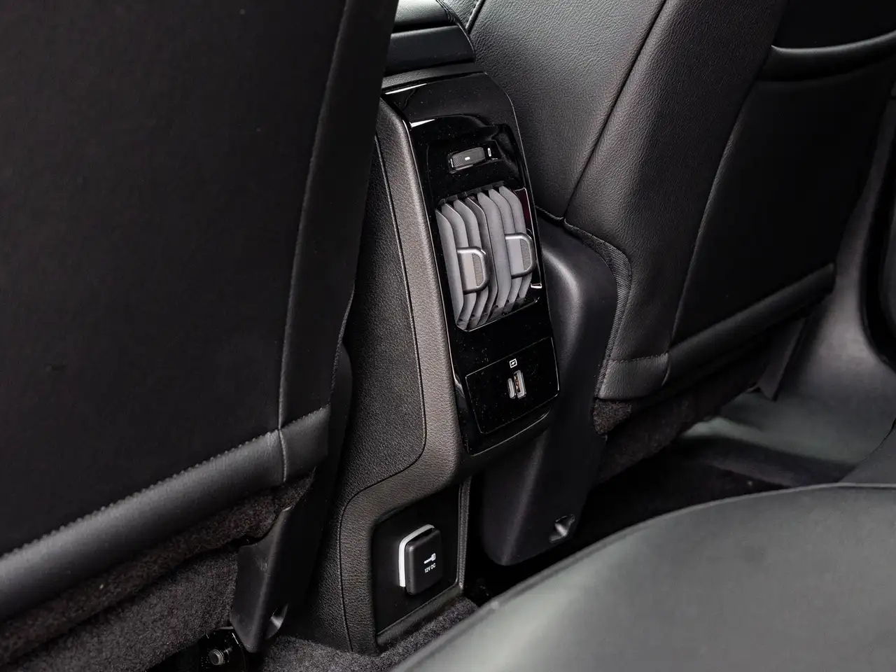 Jeep Compass photo Jeep Compass