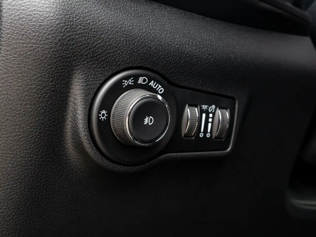 Jeep Compass photo Jeep Compass