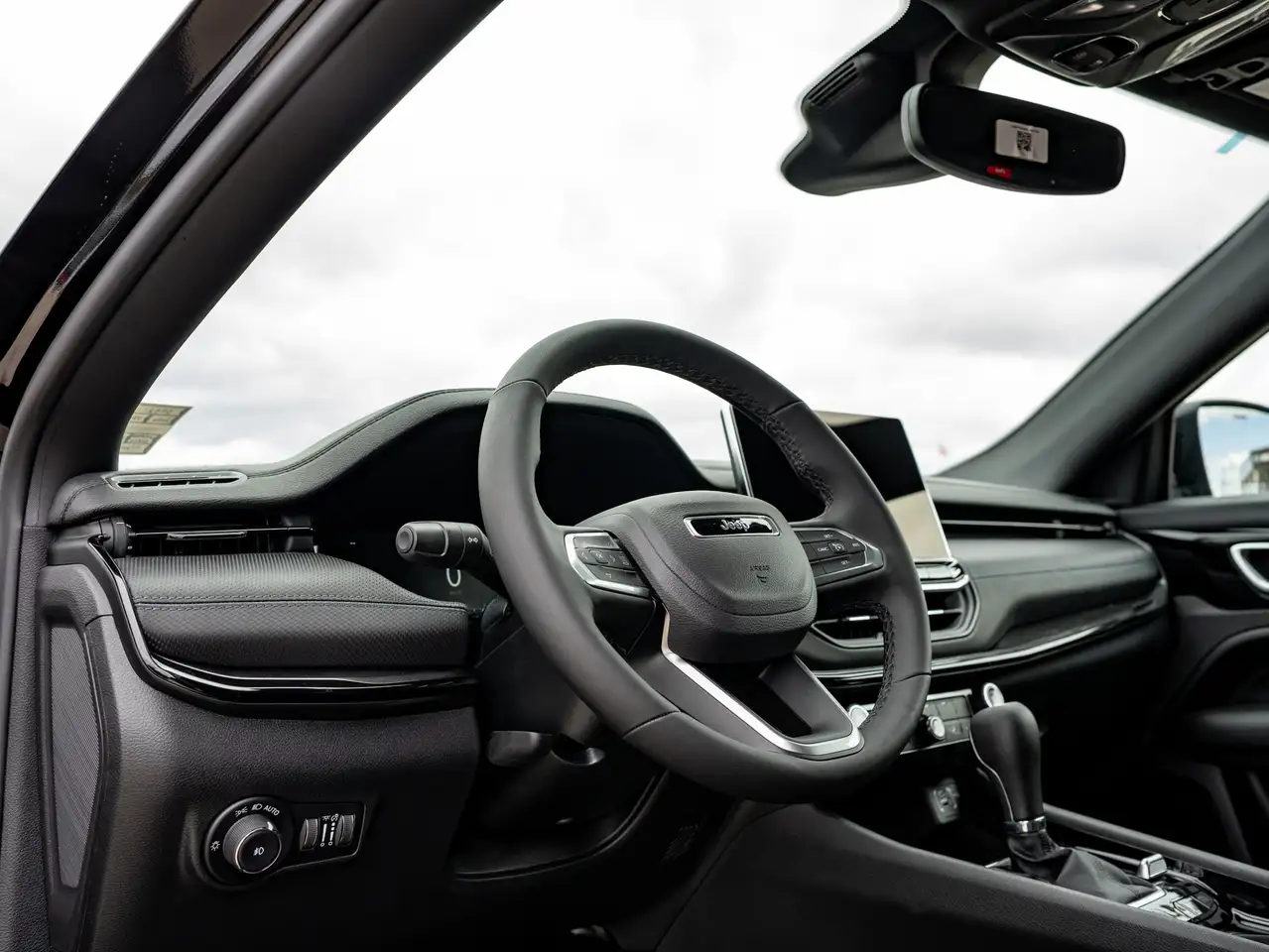Jeep Compass photo Jeep Compass