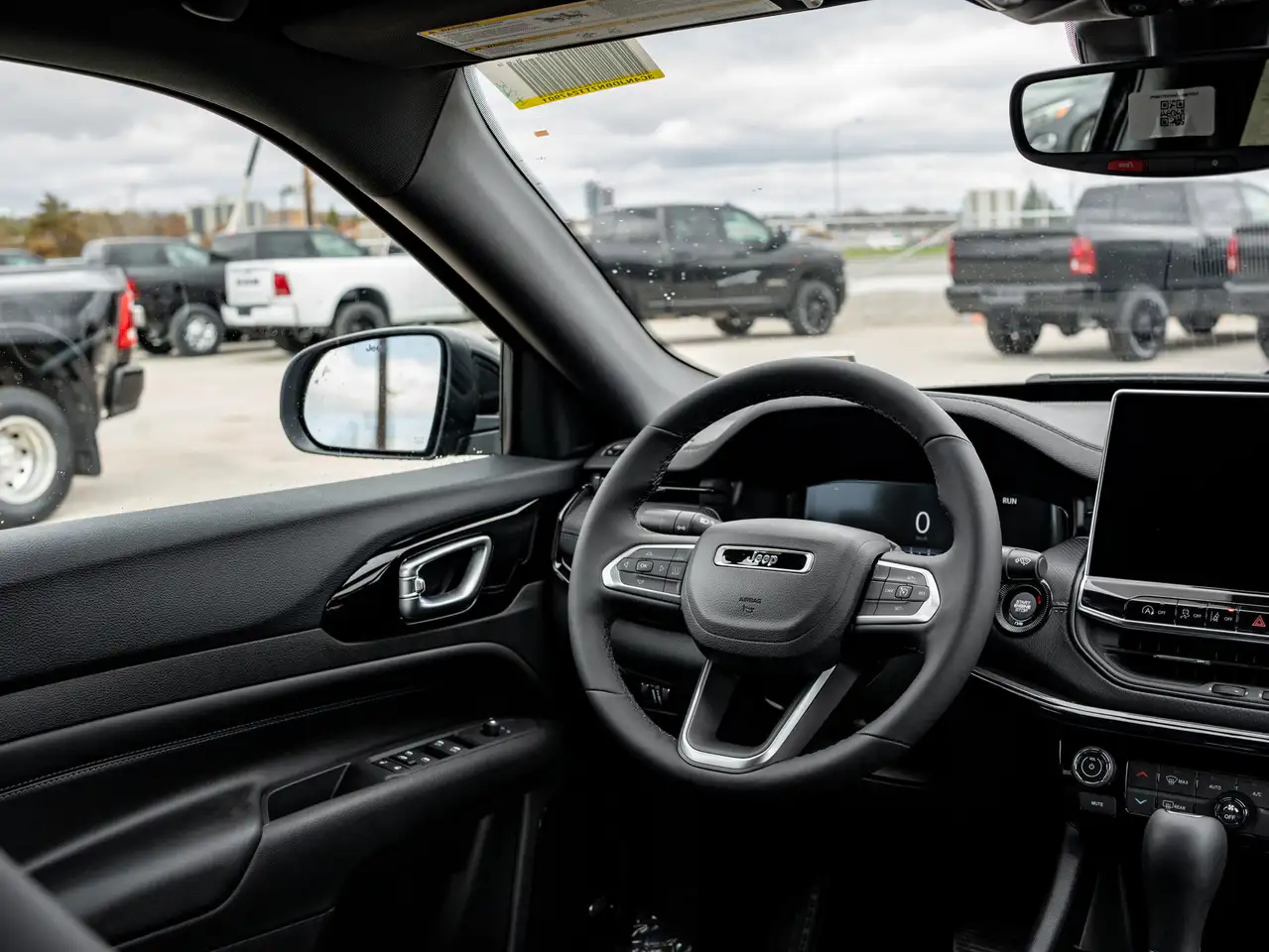 Jeep Compass photo Jeep Compass