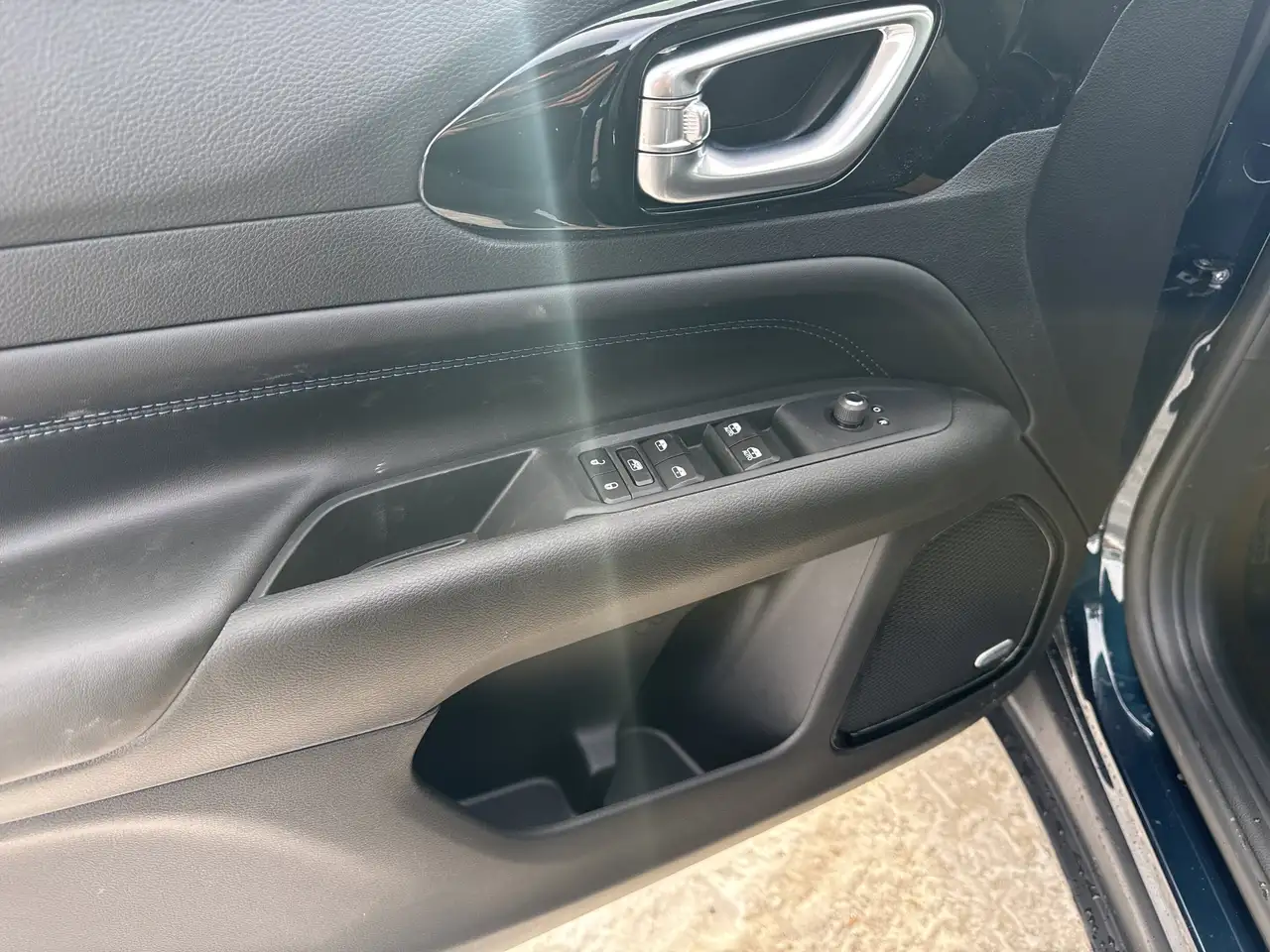 Jeep Compass photo Jeep Compass