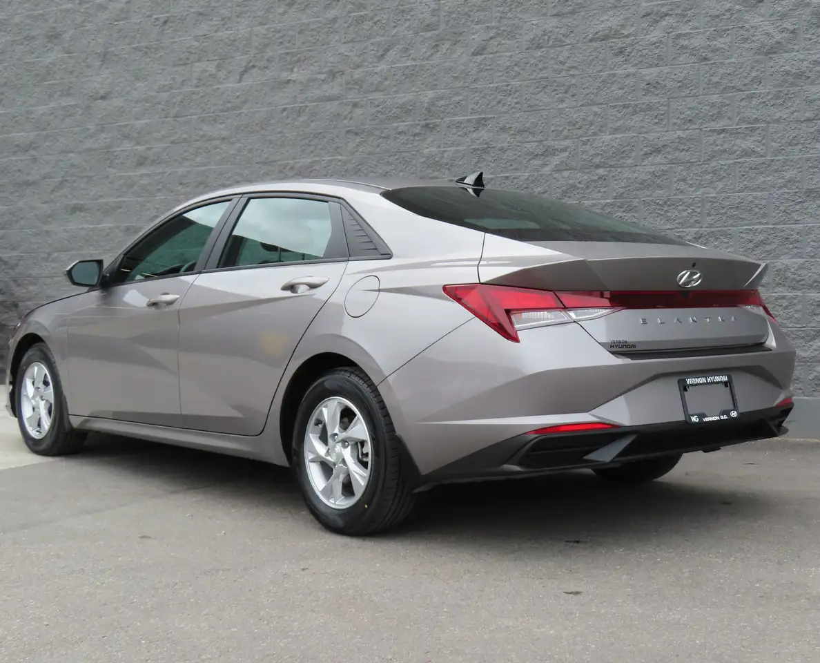 Hyundai ELANTRA снимка Hyundai ELANTRA