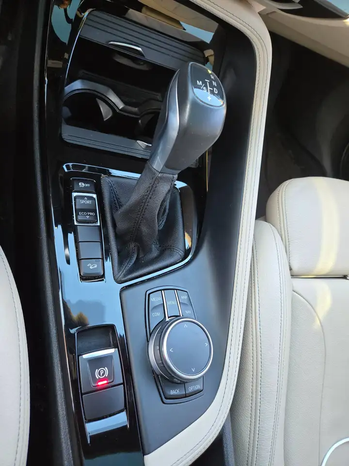 BMW X2 photo BMW X2