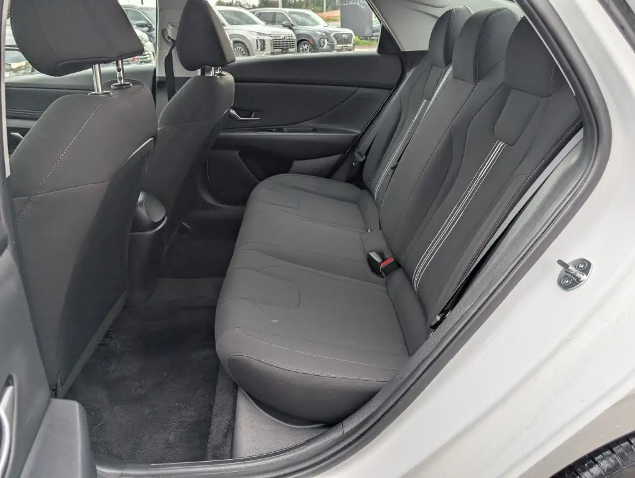 Hyundai ELANTRA снимка Hyundai ELANTRA