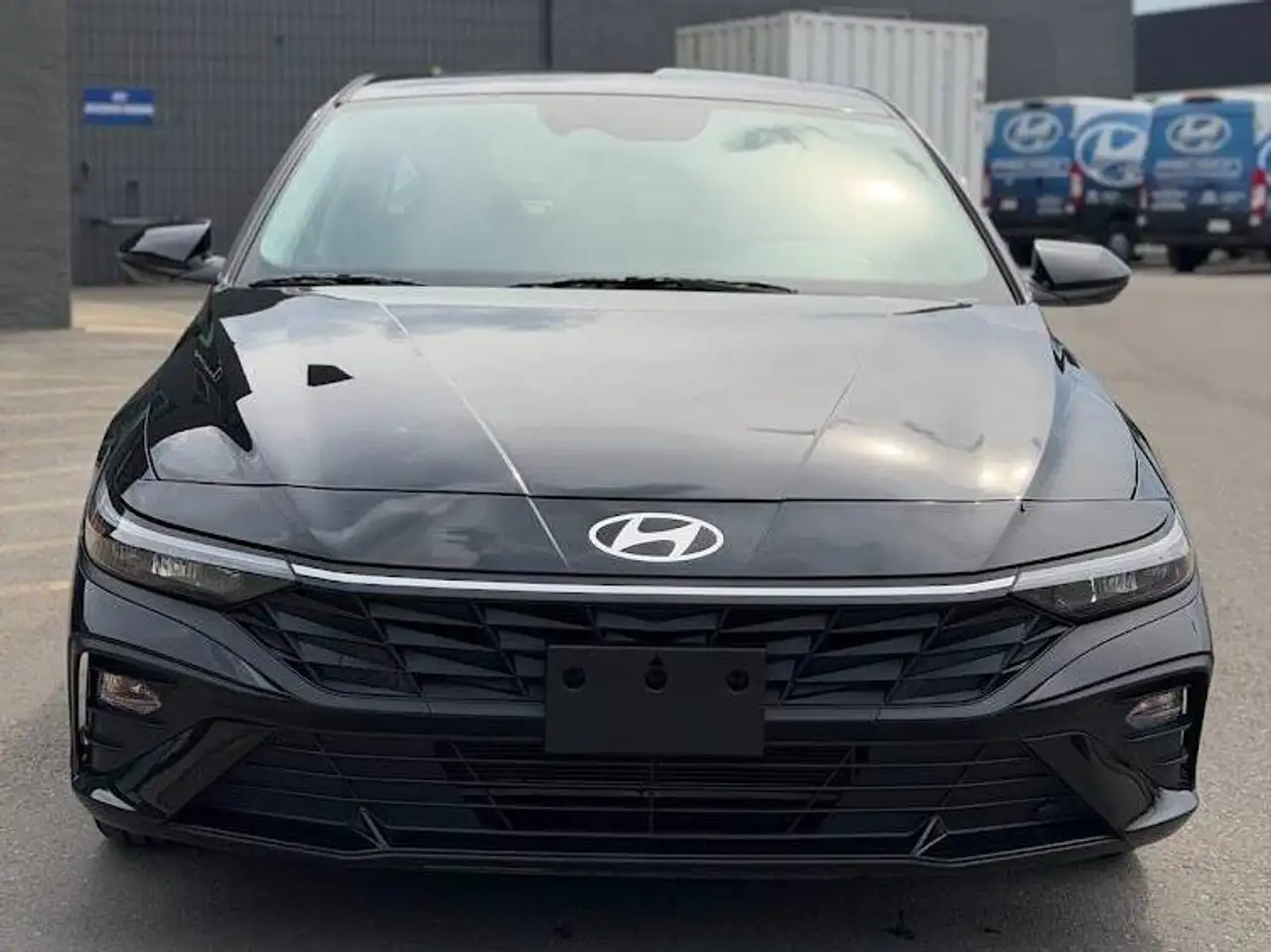 Hyundai ELANTRA fotografie Hyundai ELANTRA