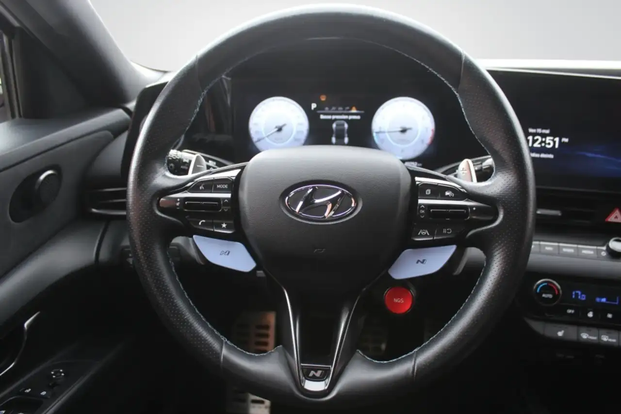 Hyundai ELANTRA снимка Hyundai ELANTRA