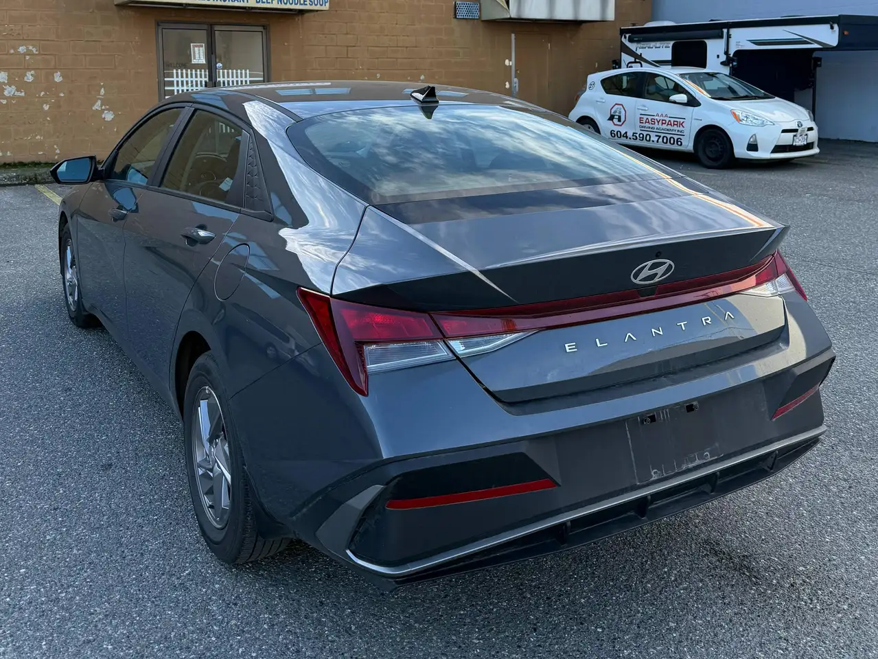 Hyundai ELANTRA снимка Hyundai ELANTRA