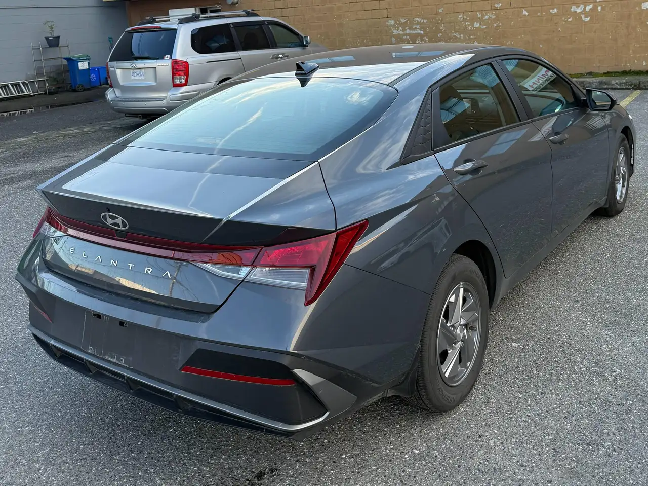 Hyundai ELANTRA снимка Hyundai ELANTRA