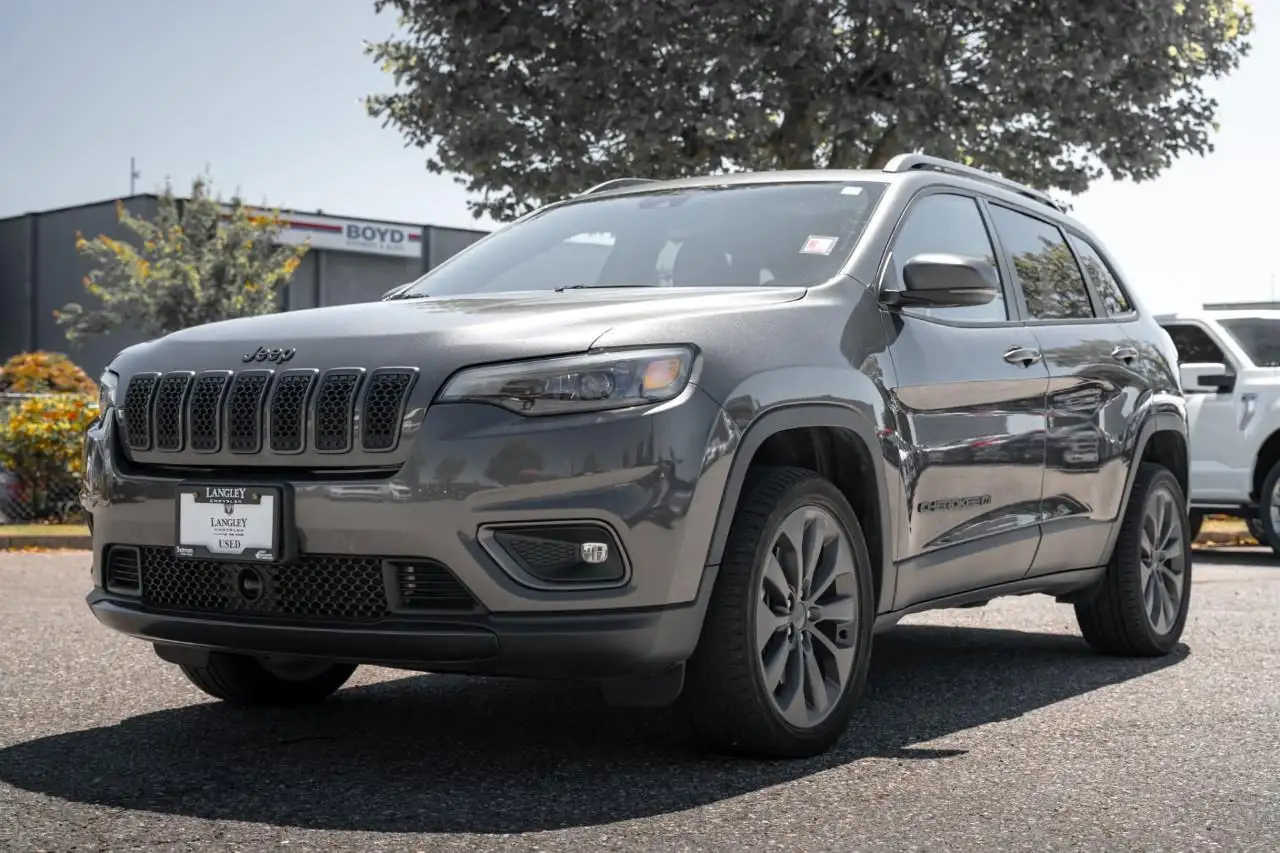 Jeep Cherokee снимка Jeep Cherokee