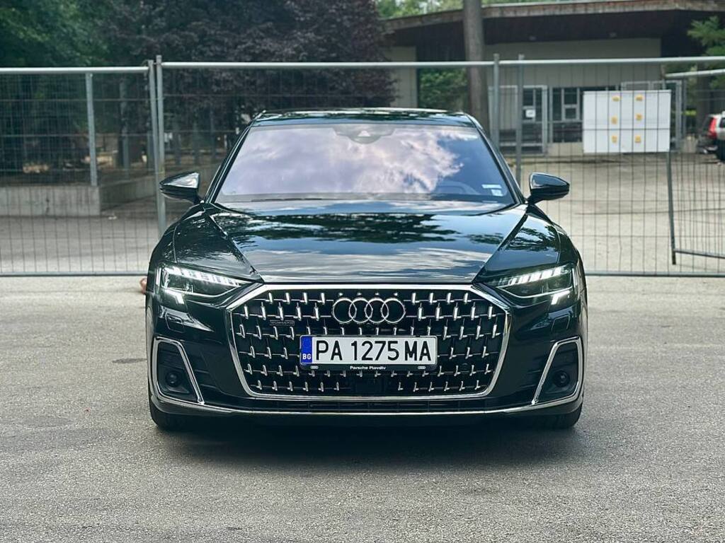 2022 AUDI A8  LONG