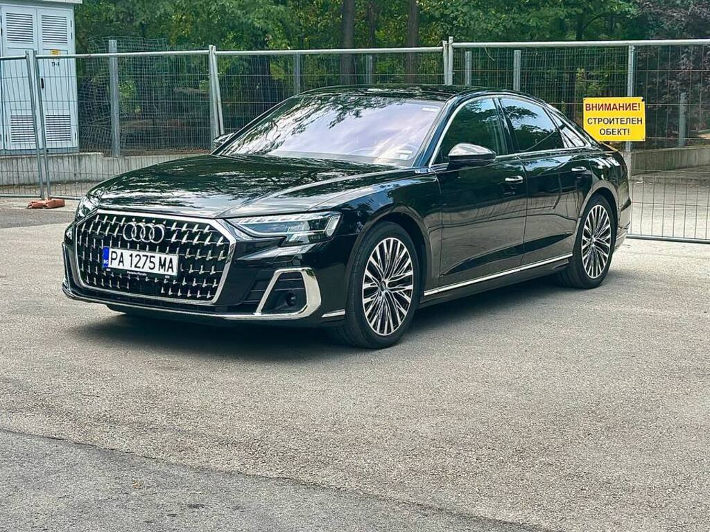 2022 AUDI A8  LONG