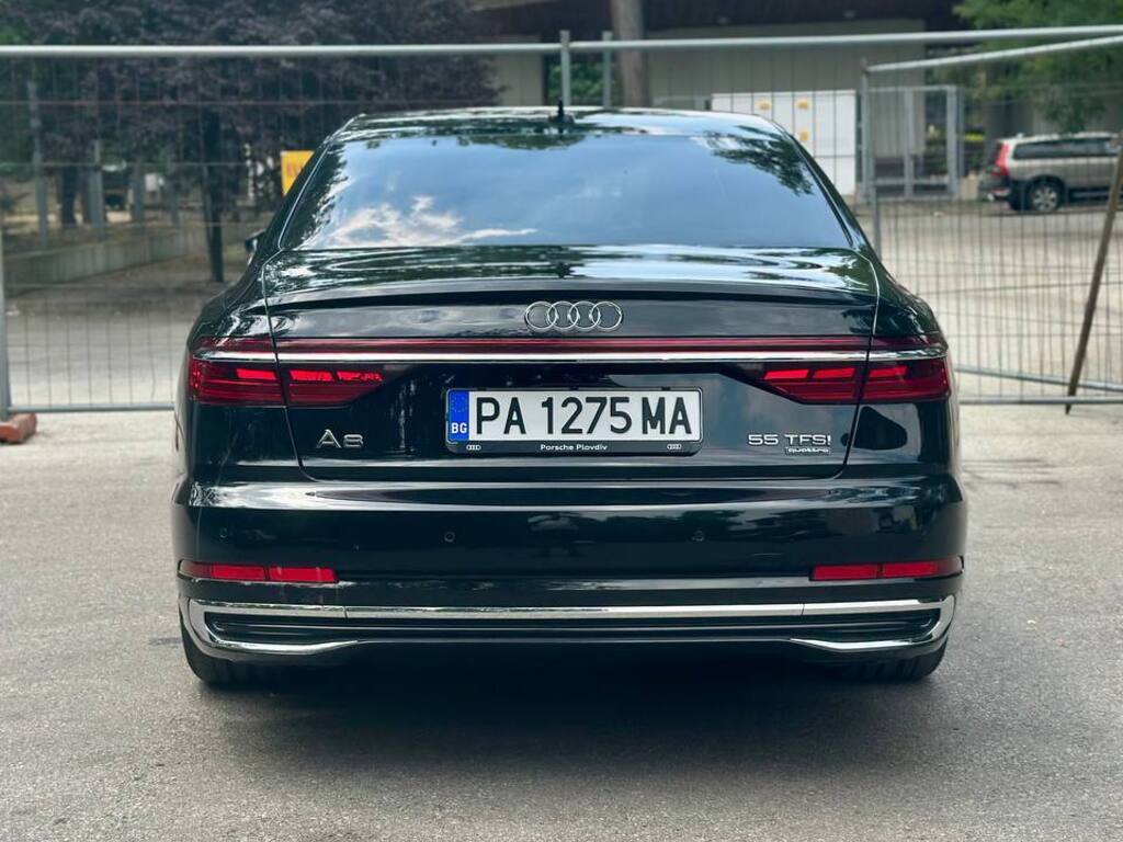 2022 AUDI A8  LONG