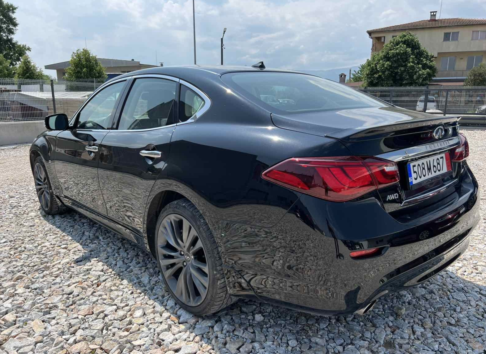 2019 INFINITI Q70 LPG
