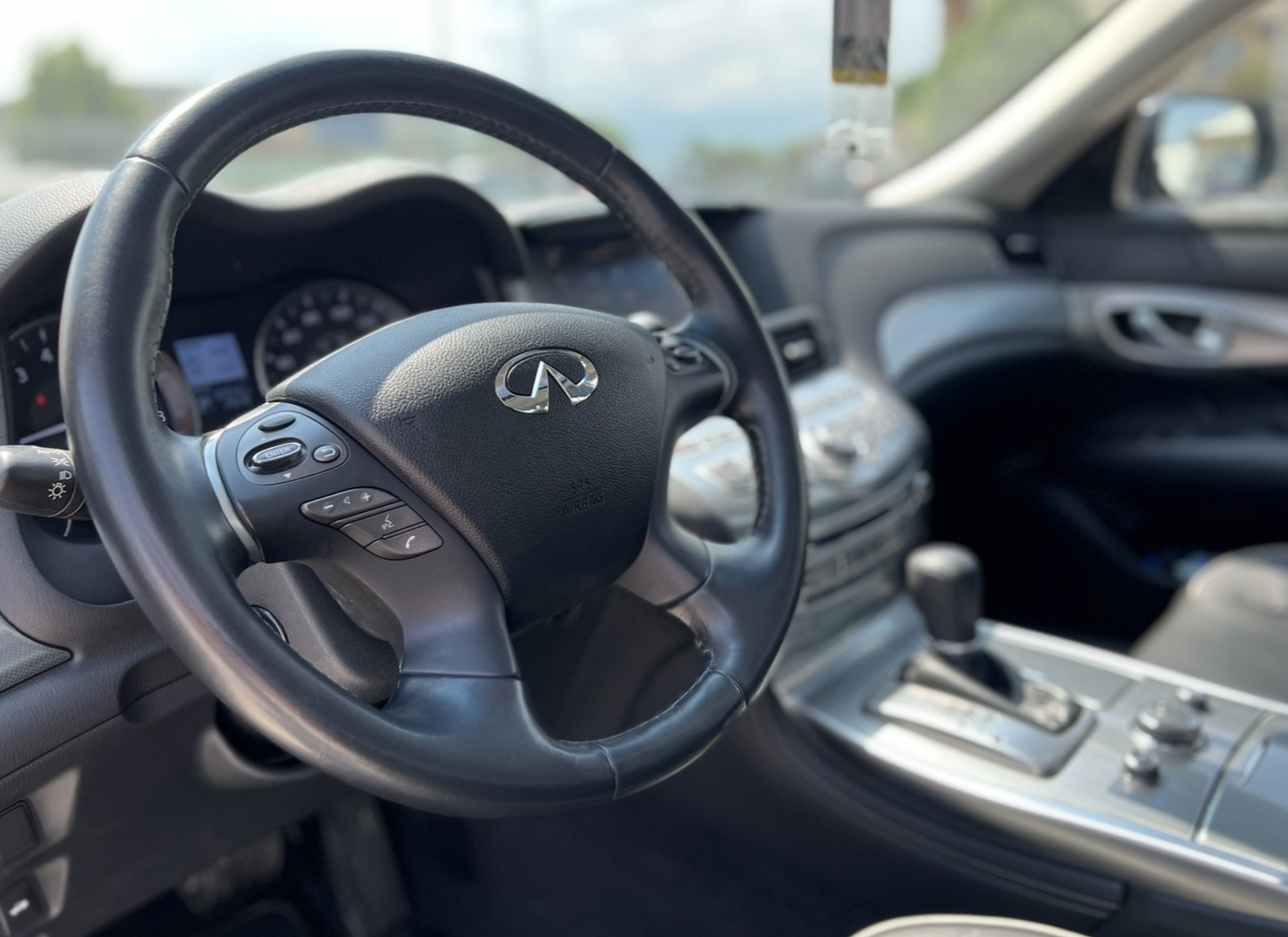 2019 INFINITI Q70 LPG