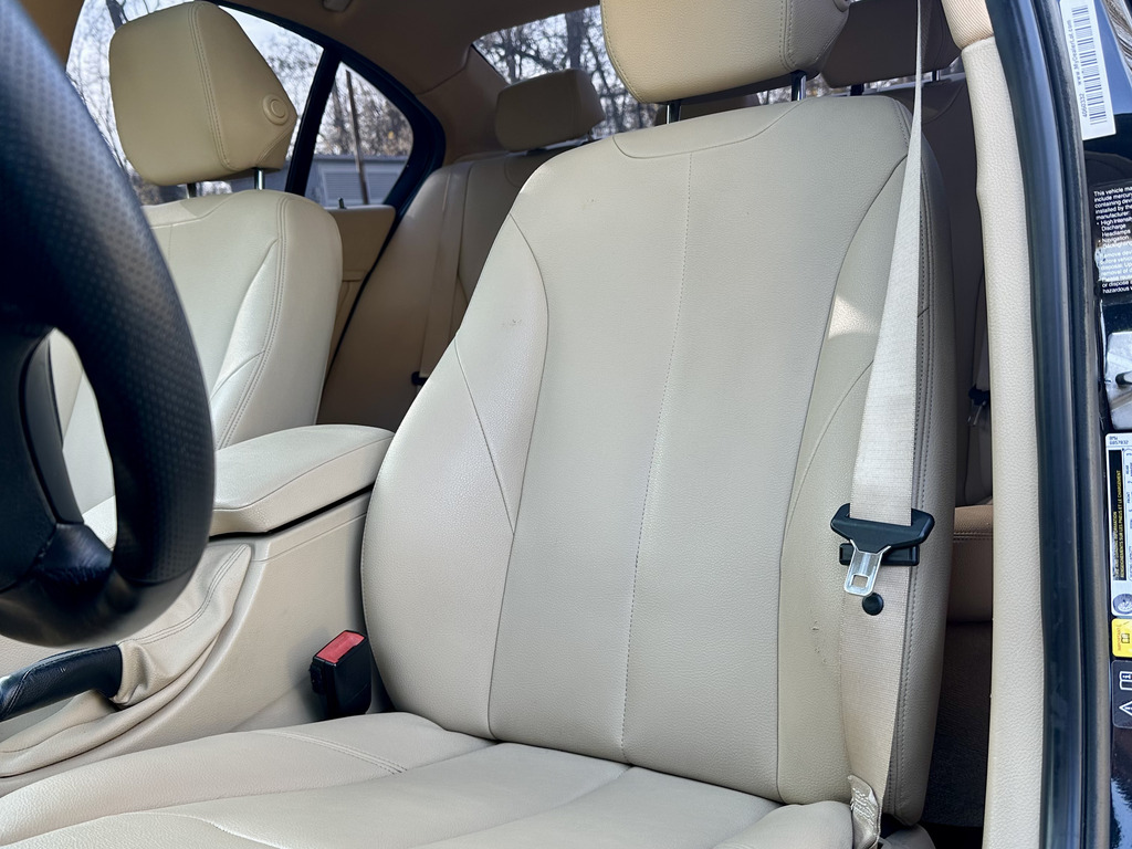 2016 BMW 320 I F30